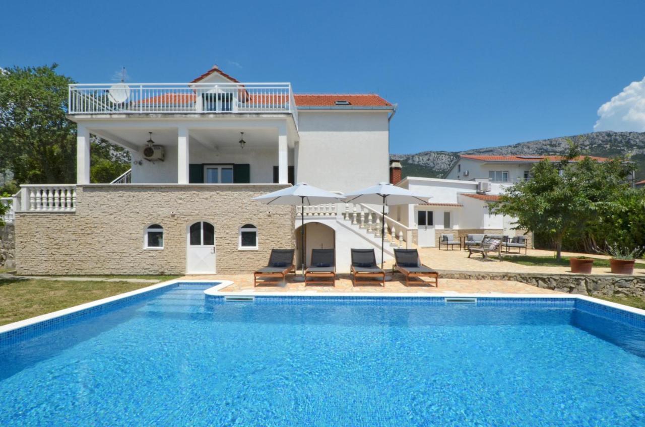 Holiday Home Nevera Kastela Exterior photo