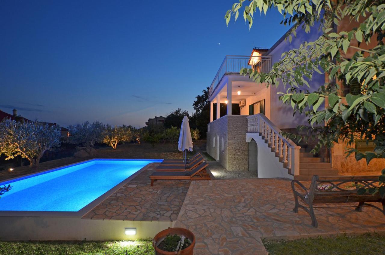 Holiday Home Nevera Kastela Exterior photo