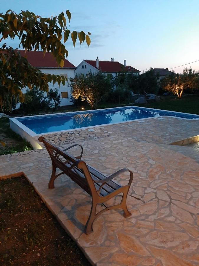 Holiday Home Nevera Kastela Exterior photo