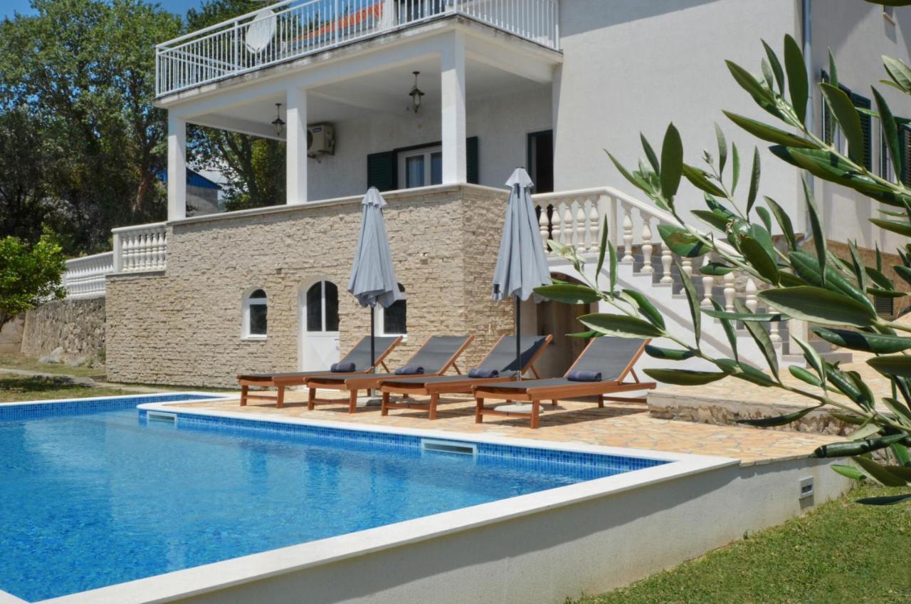 Holiday Home Nevera Kastela Exterior photo